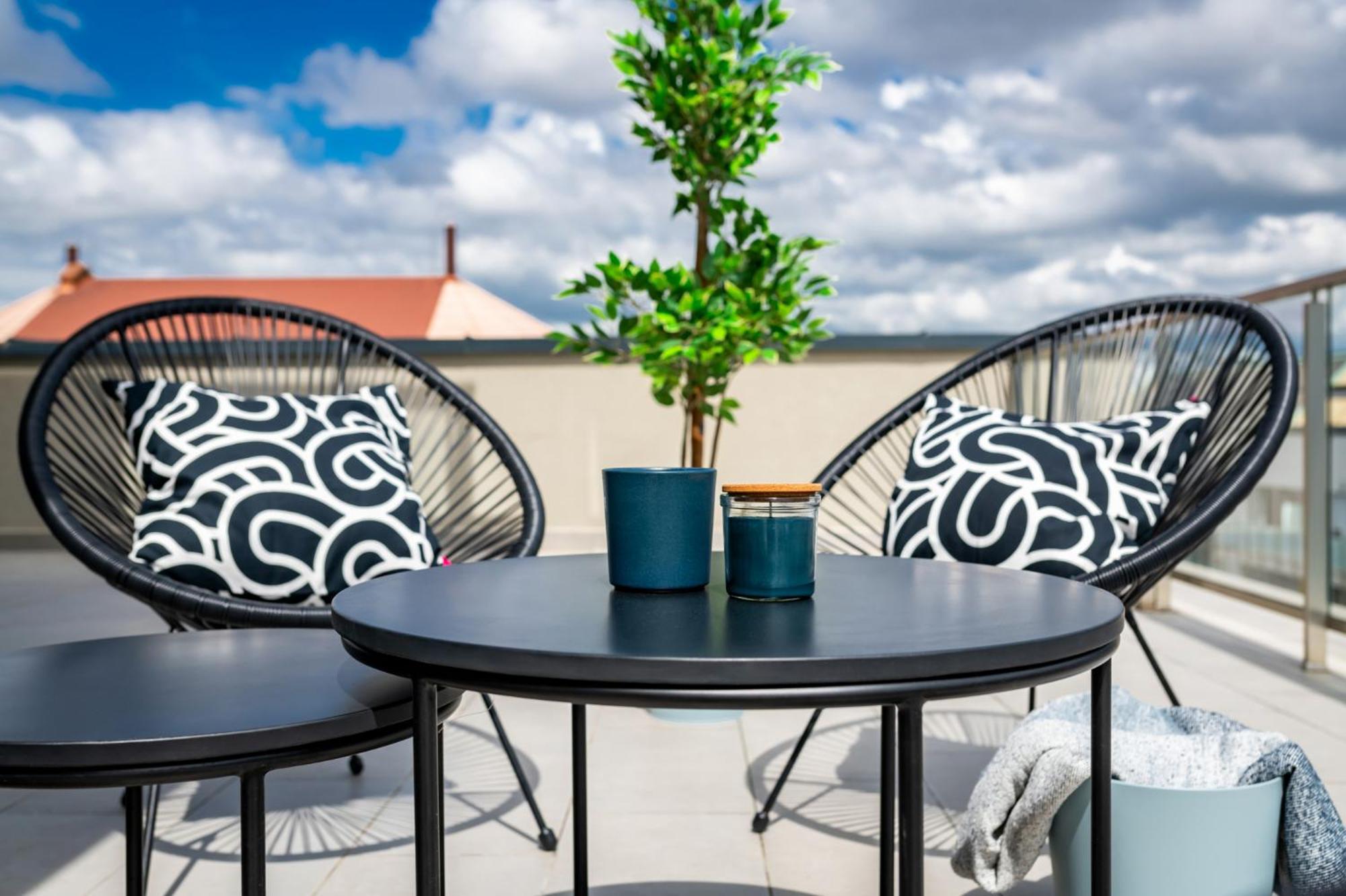 Westside Garden By Urbanrent Apartahotel