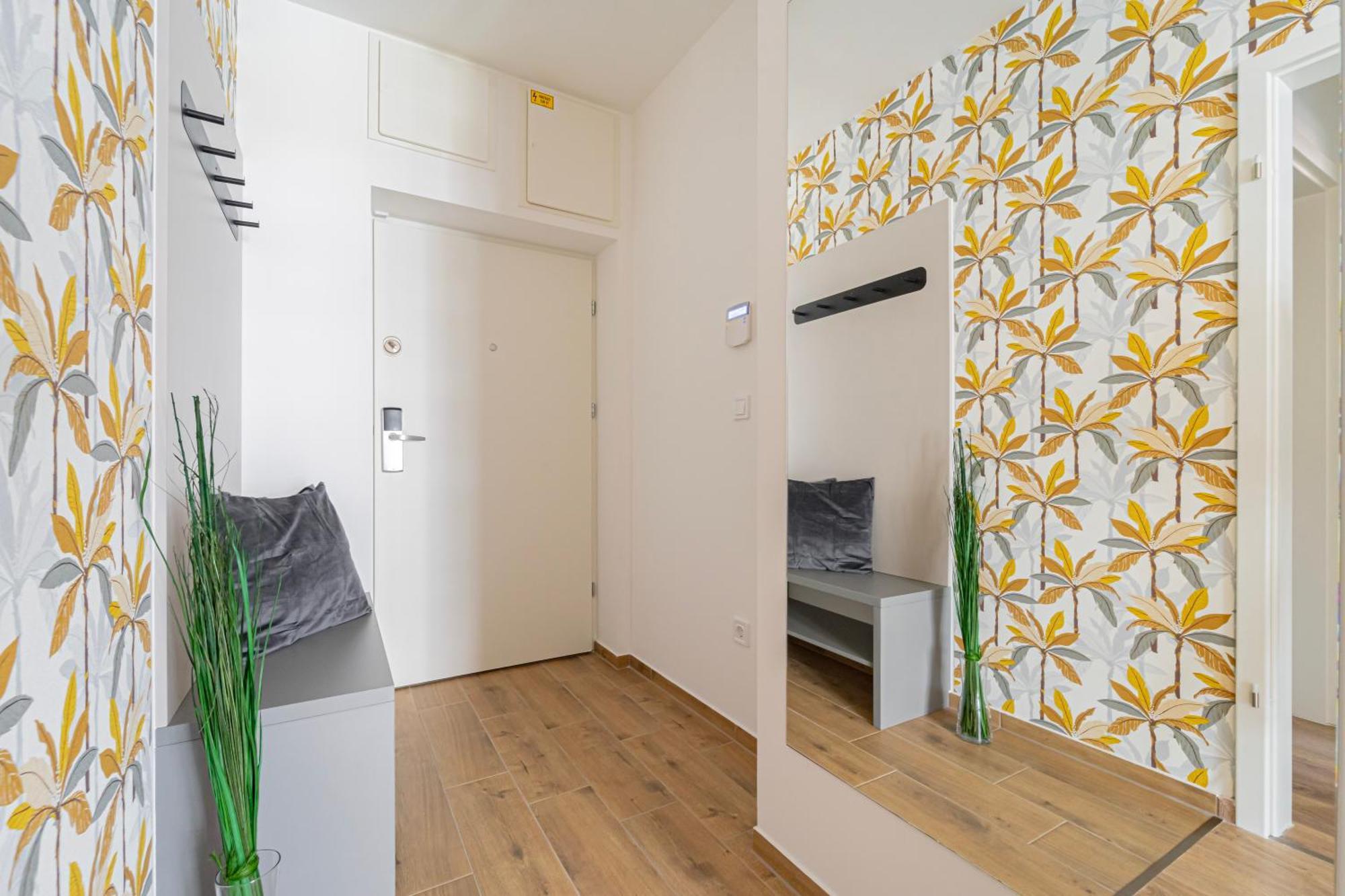 Apartahotel Westside Garden By Urbanrent *