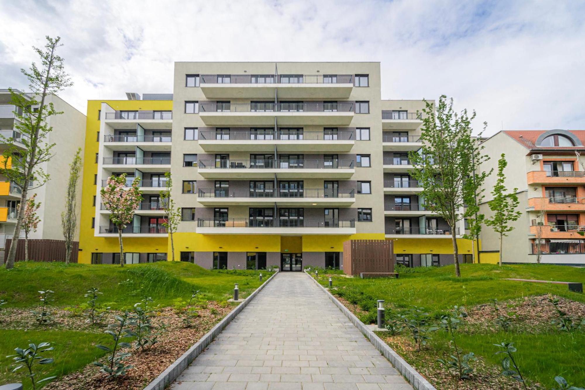 Apartahotel Westside Garden By Urbanrent