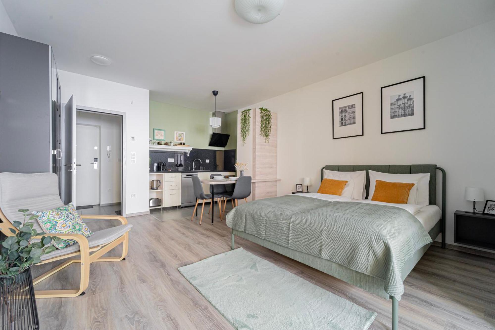 Apartahotel Westside Garden By Urbanrent